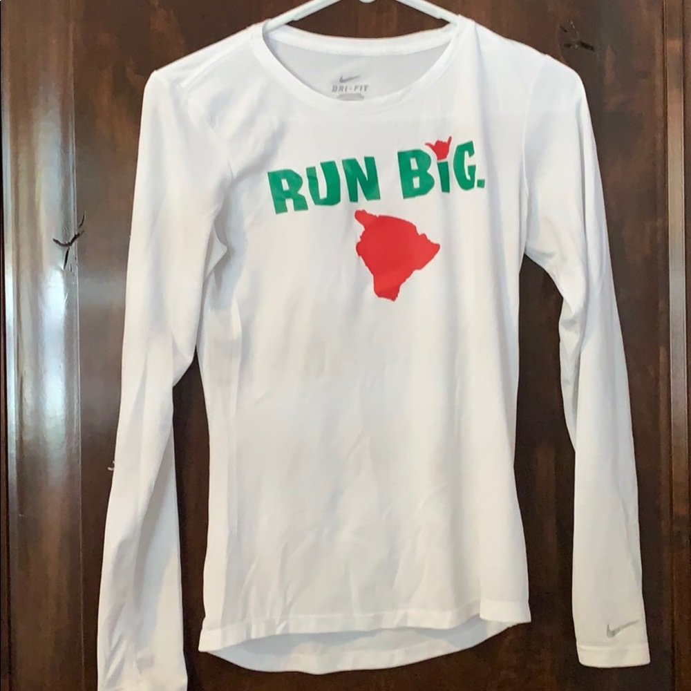 Long sleeve workout shirt